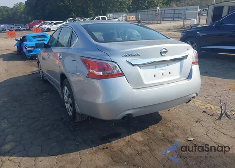 2015 Nissan Altima 2.5 S from USA, damaged, VIN 1N4AL3AP4FC298915